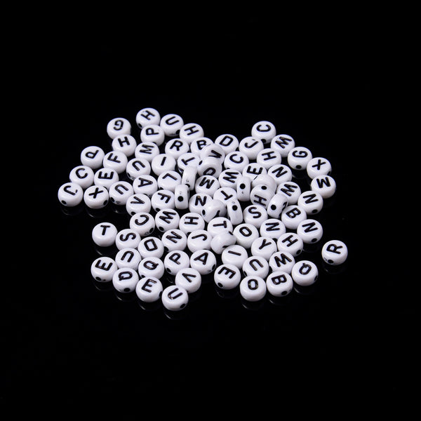 7mm Alphabet Letter Beads, White Beads with Black Letters Flat Round Beads (Black Hole), A-Z Letters Acrylic Letter Beads, 100-200pcs