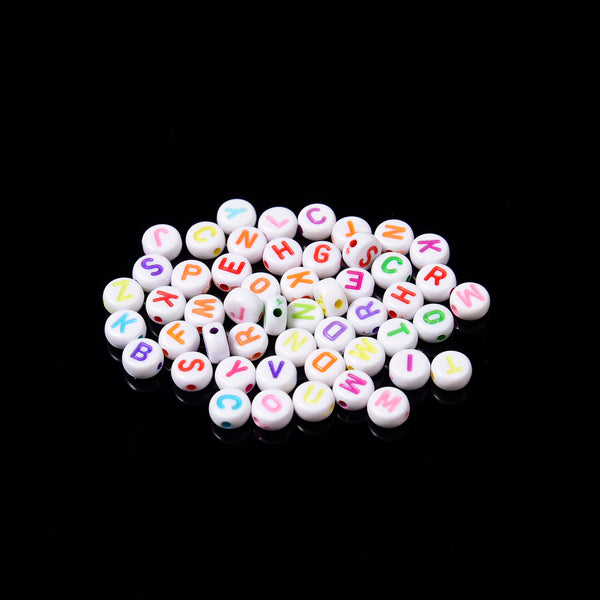 7mm Alphabet Letter Beads, White Beads with Colorful Letters Flat Round Beads (Colored Hole), A-Z Letters Acrylic Letter Beads, 100-200pcs